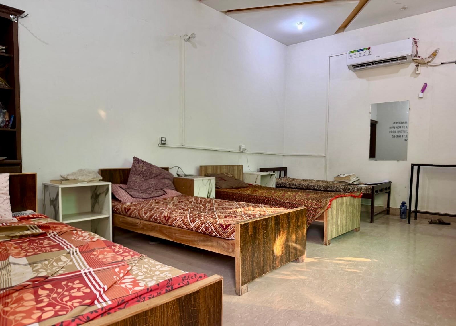 5 Seater Room