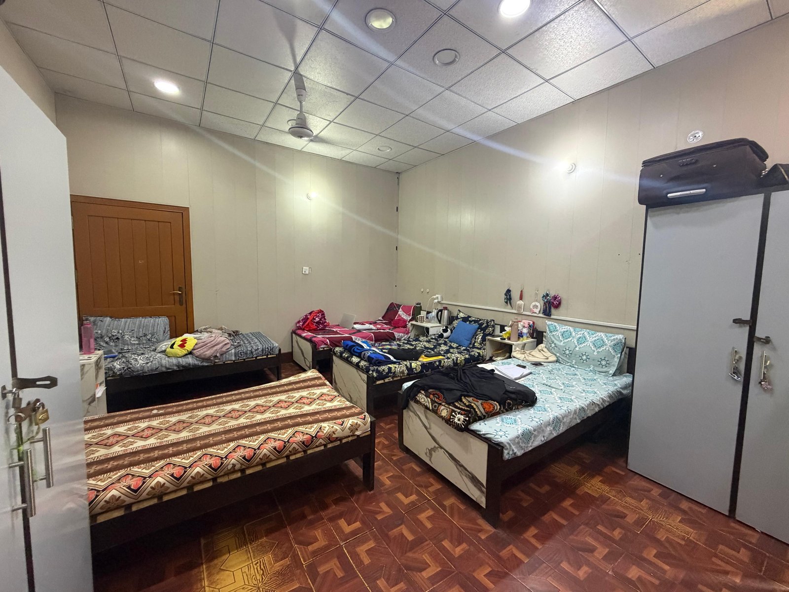 5 Seater Room